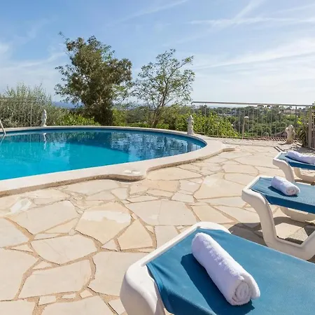 Villa 2 Carva -